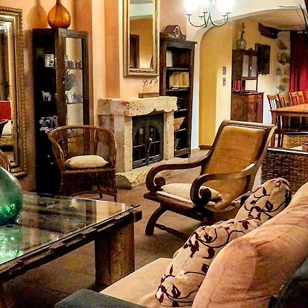 Affittacamere La Noguera De Socasa Romancos Esterno foto