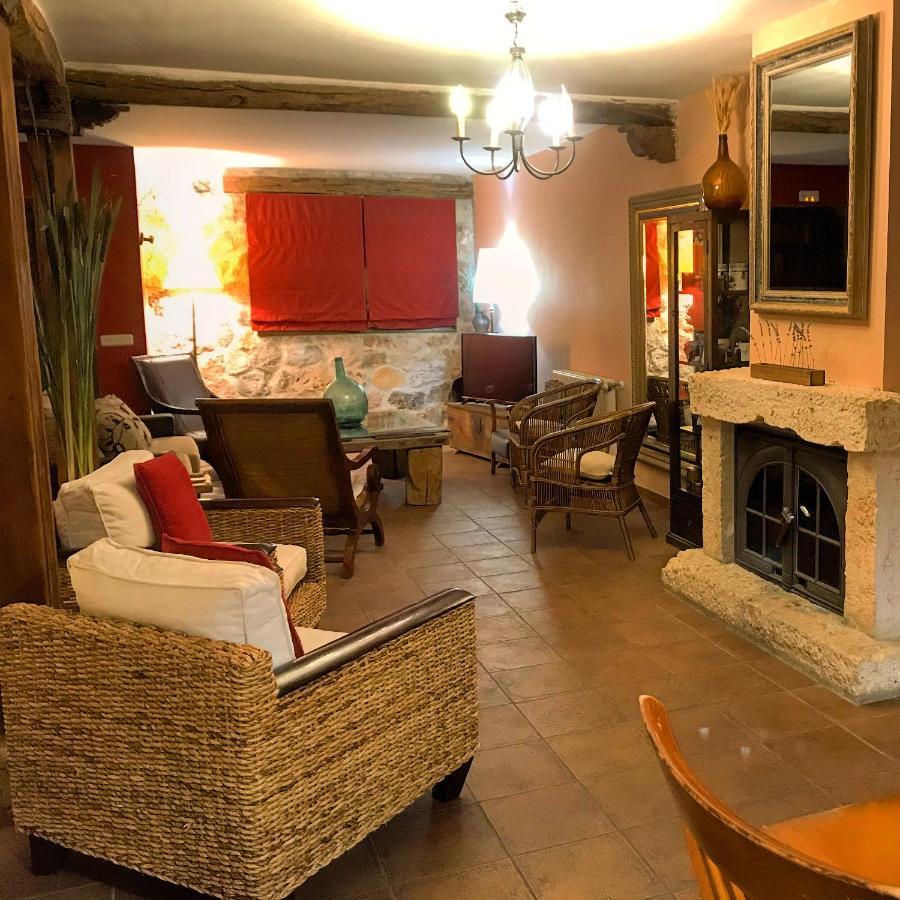Affittacamere La Noguera De Socasa Romancos Esterno foto